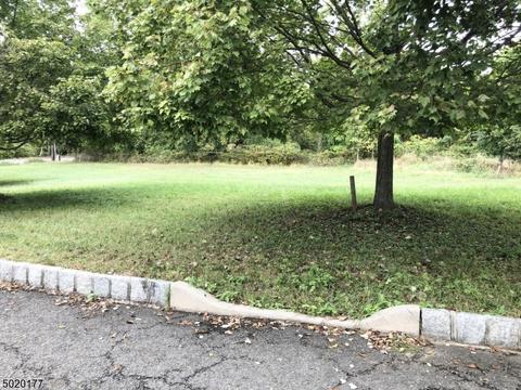 1 Diorio Ct, Wayne Twp., NJ 07470 photo 2