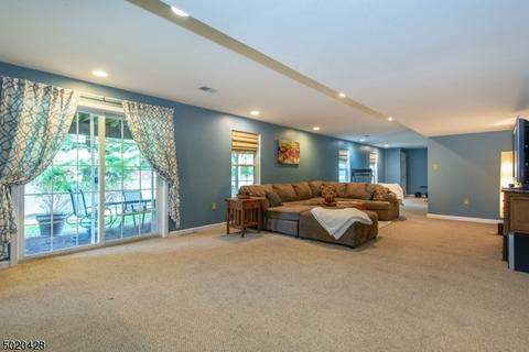 57 Atherton Ct, Wayne, NJ 07470 photo 20