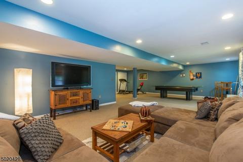 57 Atherton Ct, Wayne, NJ 07470 photo 21
