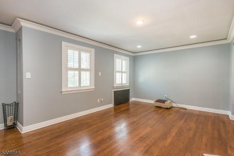 151 Crest Dr, Belleville, NJ 07109 photo 11