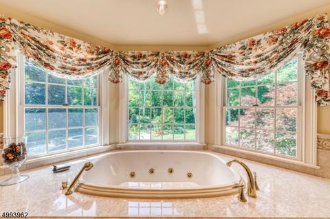8 Brook Rd, Upper Saddle River, NJ 07458 photo 14