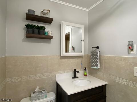 3 E Mapledale Ave, Succasunna, NJ 07876 photo 9