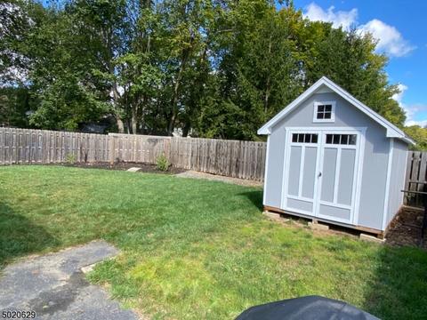 3 E Mapledale Ave, Succasunna, NJ 07876 photo 2