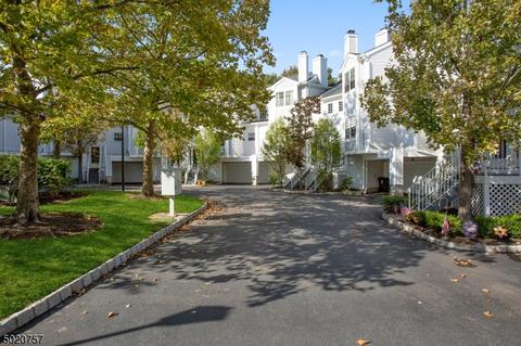 1806 Springbrook Ct, Whippany, NJ 07981 photo 1