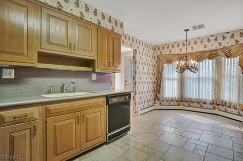 24 S Dexter Dr, Basking Ridge, NJ 07920 photo 10