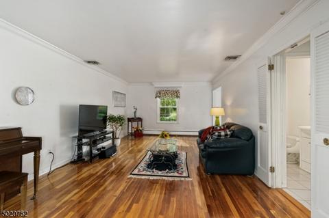 3 Beechtree Rd, Roseland, NJ 07068 photo 6