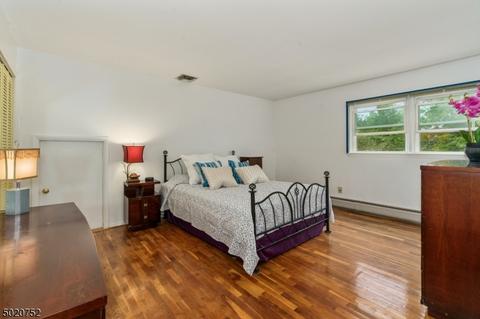 3 Beechtree Rd, Roseland, NJ 07068 photo 15