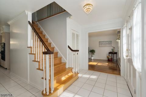3 Beechtree Rd, Roseland, NJ 07068 photo 3