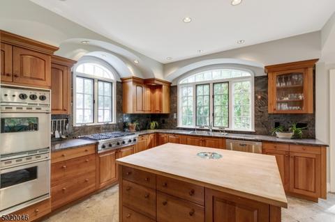 35 Stephen St, Montclair, NJ 07042 photo 8