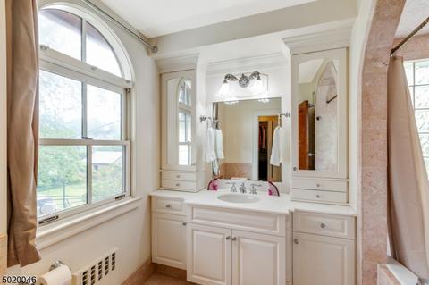35 Stephen St, Montclair, NJ 07042 photo 17