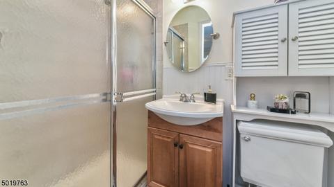 8 Smith Ln, Wayne, NJ 07470 photo 18