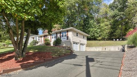 8 Smith Ln, Wayne, NJ 07470 photo 4