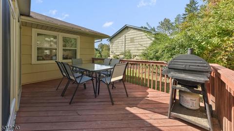 8 Smith Ln, Wayne, NJ 07470 photo 22