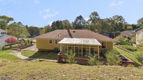 8 Smith Ln, Wayne, NJ 07470 photo 23