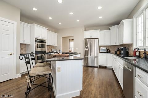 8 Mackenzie Ct, Sparta, NJ 07871 photo 9