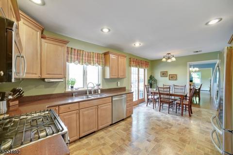 9 Cherry Ln, Mendham, NJ 07945 photo 8