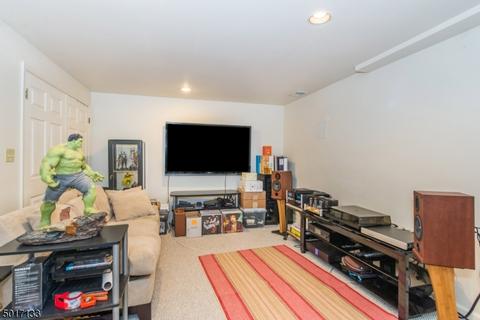 42 Harrier Ct, Wayne, NJ 07470 photo 17