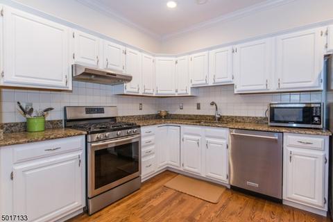42 Harrier Ct, Wayne, NJ 07470 photo 5