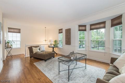 42 Harrier Ct, Wayne, NJ 07470 photo 2