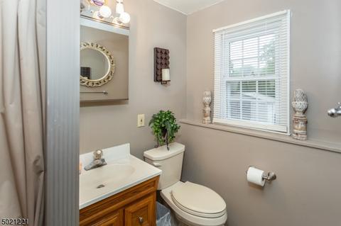 17 Beech St, Stanhope, NJ 07874 photo 19