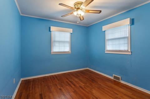 2 Schmidt Ln, Clark, NJ 07066 photo 19