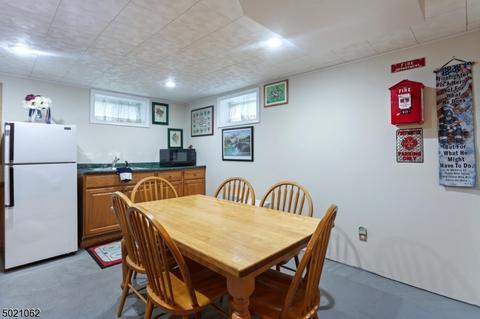 2 Schmidt Ln, Clark, NJ 07066 photo 9