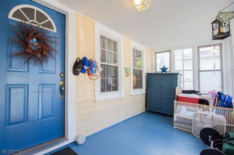 35 Holmes St, Nutley, NJ 07110 photo 4