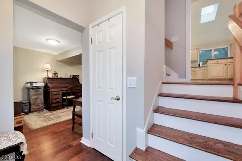 28 Dwyer Rd, Wayne, NJ 07470 photo 3