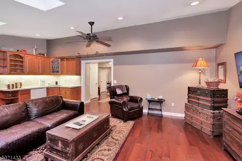 28 Dwyer Rd, Wayne, NJ 07470 photo 12
