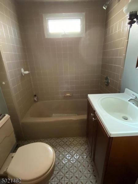 196 Herman St, Hackensack, NJ 07601 photo 10