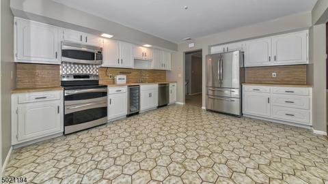 46 Howe Ave, Wayne, NJ 07470 photo 10