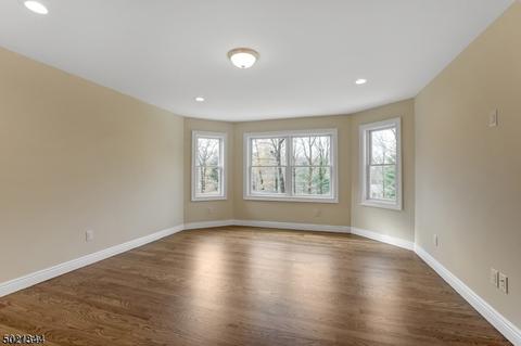 4 Massola Dr, Wayne, NJ 07470 photo 15