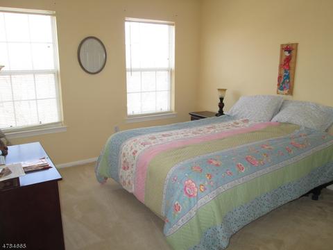 70 Eider Ct, Wayne, NJ 07470 photo 10