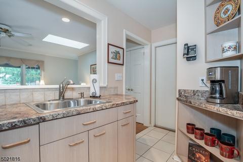 317 South Dr, Paramus, NJ 07652 photo 9