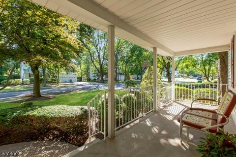 219 Homestead Rd, Paramus, NJ 07652 photo 4
