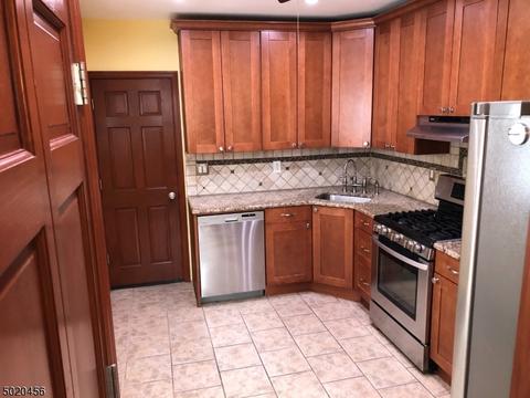 95 Berkeley Ave, Bloomfield, NJ 07003 photo 4