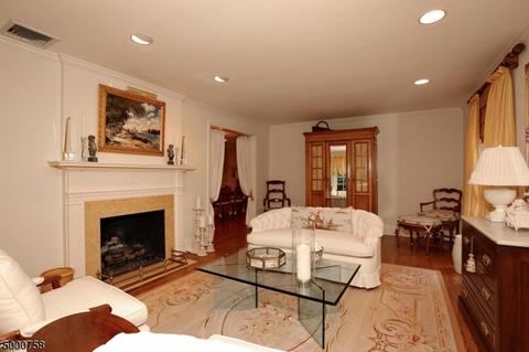 228 E Saddle River Rd, Saddle River, NJ 07458 photo 3