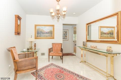 32 Michael Dr, Wayne, NJ 07470 photo 5