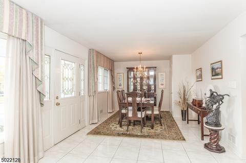 32 Michael Dr, Wayne, NJ 07470 photo 4