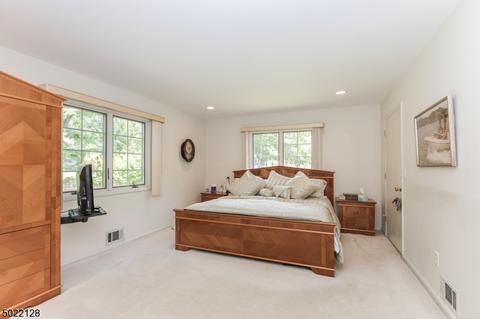 32 Michael Dr, Wayne, NJ 07470 photo 13