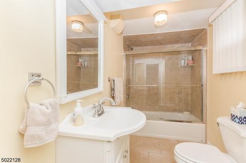 32 Michael Dr, Wayne, NJ 07470 photo 20
