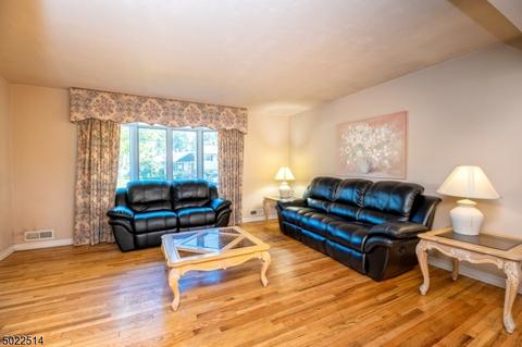 16 Terrace Rd, Wayne, NJ 07470 photo 4