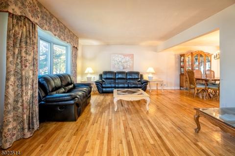 16 Terrace Rd, Wayne, NJ 07470 photo 3
