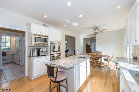 7 Ursula Ct, Mendham, NJ 07945 photo 11