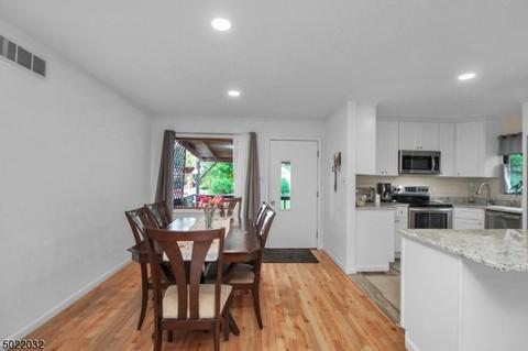 14 N Main St, Hackettstown, NJ 07840 photo 5