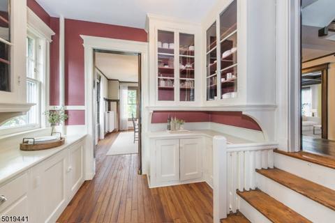 35 Godfrey Rd, Montclair, NJ 07043 photo 9
