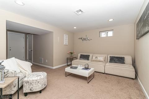 821 Dill Ave, Linden, NJ 07036 photo 15