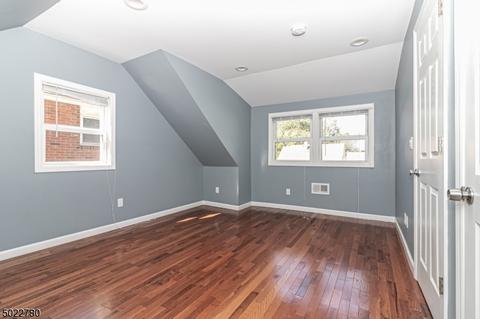 821 Dill Ave, Linden, NJ 07036 photo 13
