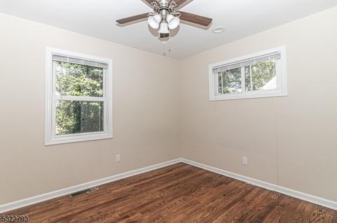 821 Dill Ave, Linden, NJ 07036 photo 10