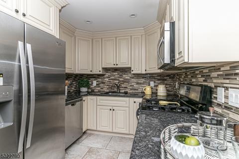 821 Dill Ave, Linden, NJ 07036 photo 8